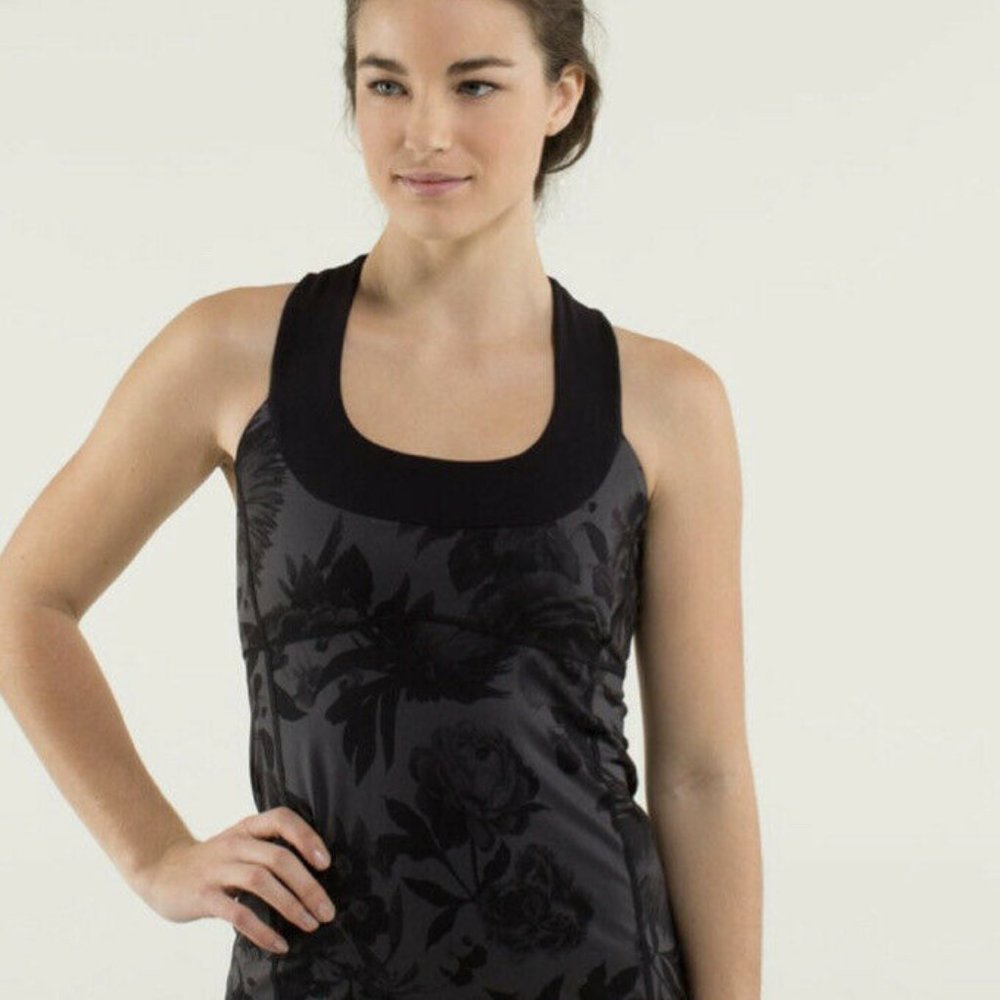 Lululemon Scoop Neck Tank Luon Black floral Size 4